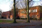 Voorgevel in de novemberzon.
<br/>
Aike van der Ploeg, 2012-11-01